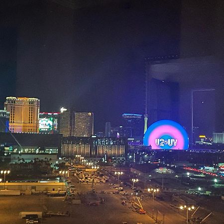 Signature Mgm Suite With Strip And Sphere View Las Vegas Buitenkant foto